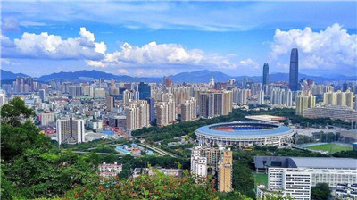 享受深圳市中心的多重放松体验